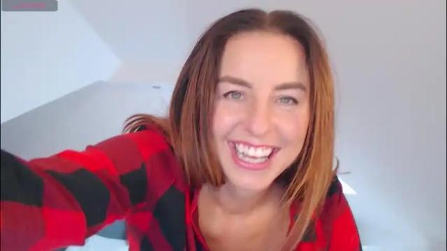 Image 8 of emerald_kittycat Stream on Chaturbate on 2 months ago