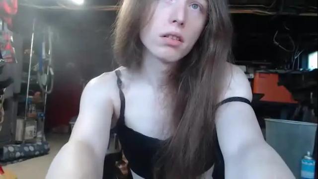 Image 8 of emeraldtgirl Stream on Chaturbate on 21 months ago