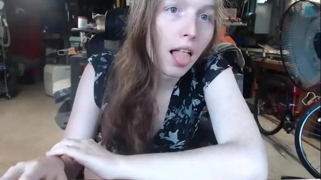 Image 3 of emeraldtgirl Stream on Chaturbate on 8 days ago