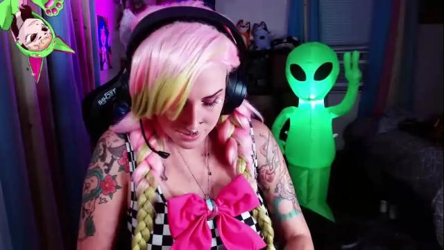 Thumbnail 1, emeryfennec's Stream at Chaturbate, 5 months ago