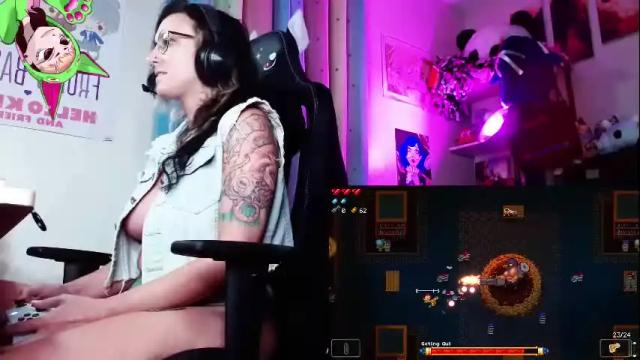 Image 4 of emeryfennec Stream on Chaturbate on 5 months ago