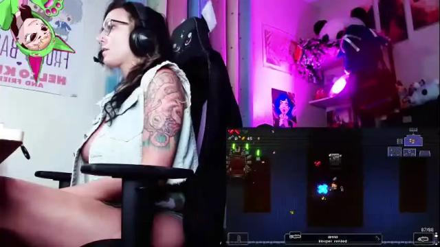 Image 6 of emeryfennec Stream on Chaturbate on 5 months ago