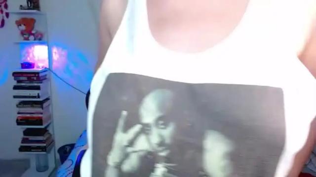 Image 3 of emi_7 Stream on Chaturbate on 12 months ago