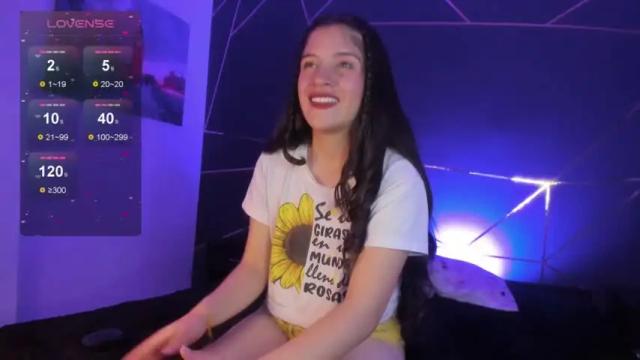 Image 8 of emi_sun_ Stream on Chaturbate on 14 months ago