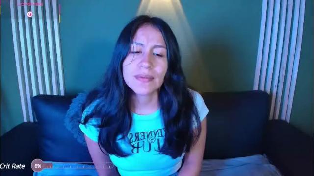Image 6 of emigomez_ Stream on Chaturbate on 27 days ago