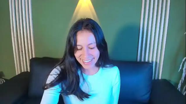 Image 12 of emigomez_ Stream on Chaturbate on 2 days ago