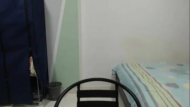 Image 3 of emiily_0 Stream on Chaturbate on 1 month ago