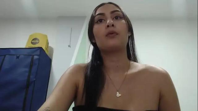 Thumbnail 3, emiily_0's Stream at Chaturbate, 1 month ago