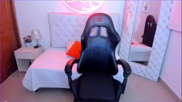 Thumbnail 2, emiily_cortes's Stream at Chaturbate, 25 days ago