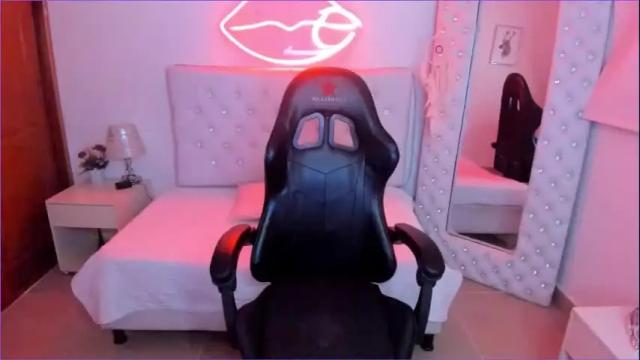 Thumbnail 3, emiily_cortes's Stream at Chaturbate, 23 days ago