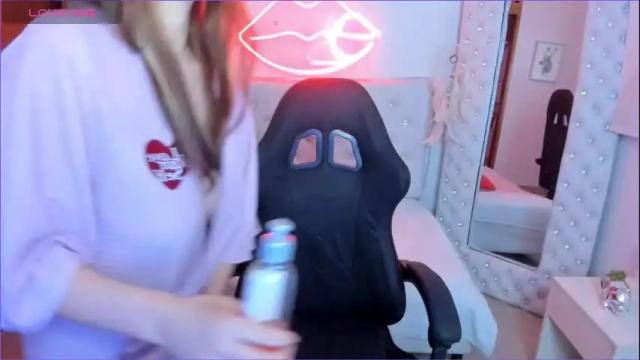 Image 8 of emiily_cortes Stream on Chaturbate on 14 days ago