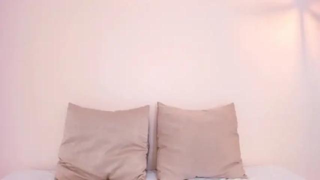 Image 11 of emiily_hill Stream on Chaturbate on 13 months ago