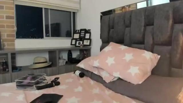 Image 7 of emiily_morgaan Stream on Chaturbate on 15 months ago