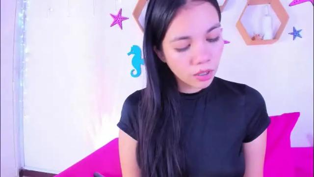 Image 4 of emiily_parkerr Stream on Chaturbate on 2 months ago