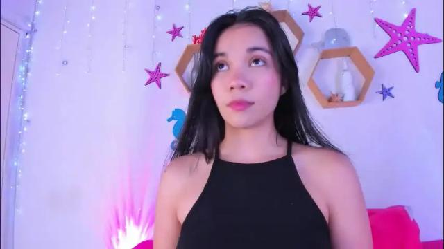 Image 2 of emiily_parkerr Stream on Chaturbate on 1 month ago