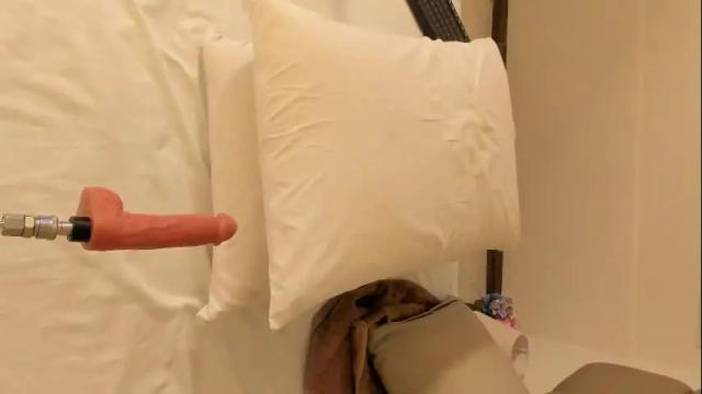 Image 11 of emiily_roberts1 Stream on Chaturbate on 1 month ago