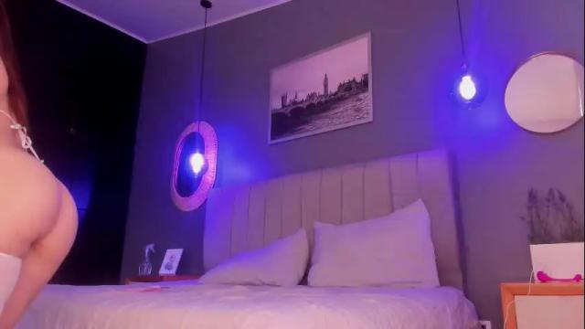 Image 3 of emiily_stoone Stream on Chaturbate on 1 day ago