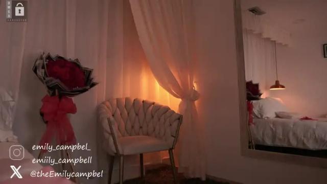 Image 12 of emiilycampbell Stream on Chaturbate on 1 month ago