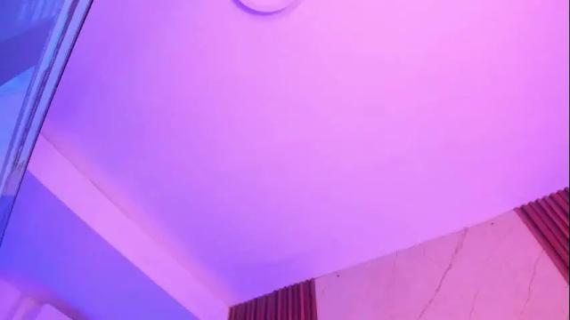 Image 3 of emiilycollins1 Stream on Chaturbate on 1 month ago