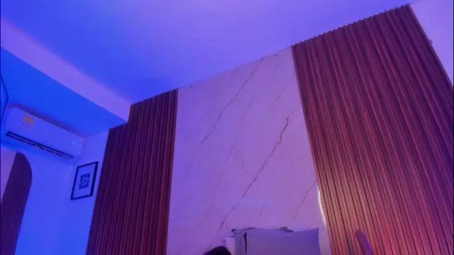 Image 2 of emiilycollins1 Stream on Chaturbate on 1 day ago