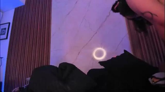 Image 2 of emiilycollins1 Stream on Chaturbate on 1 month ago