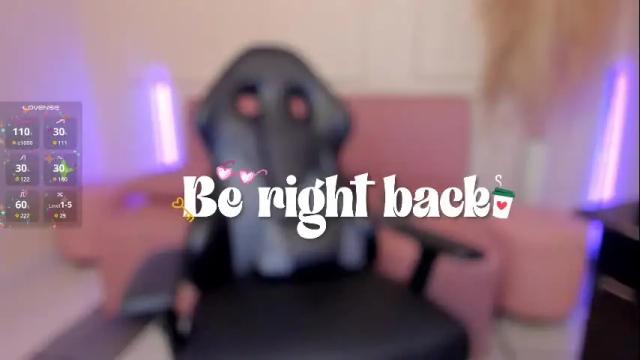 Image 7 of emiilycutex_ Stream on Chaturbate on 24 days ago