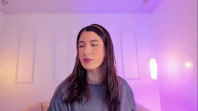 Image 3 of emiilycutex_ Stream on Chaturbate on 11 days ago
