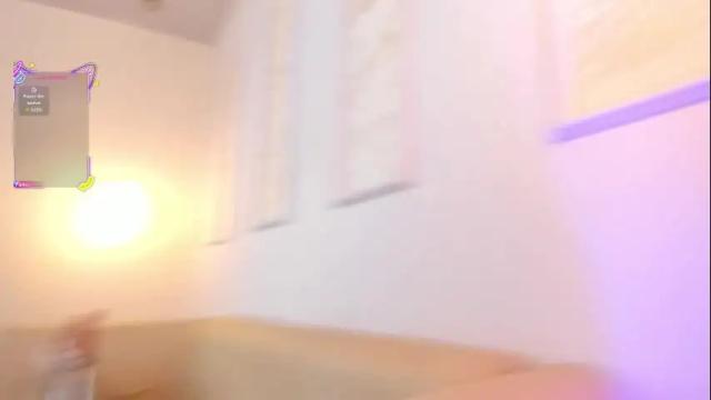 Image 4 of emiilycutex_ Stream on Chaturbate on 2 months ago