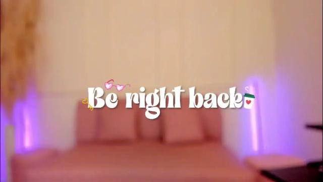 Image 6 of emiilycutex_ Stream on Chaturbate on 1 month ago