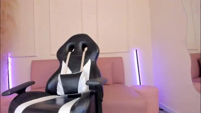 Thumbnail 2, emiilycutex_'s Stream at Chaturbate, 27 days ago