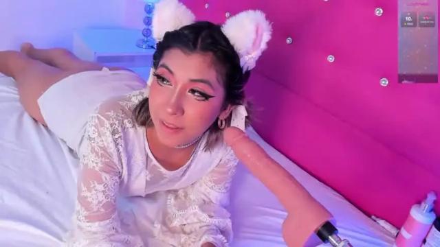 Image 12 of emiilysaenz_ Stream on Chaturbate on 21 months ago