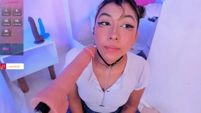 Image 8 of emiilysaenz_ Stream on Chaturbate on 21 months ago