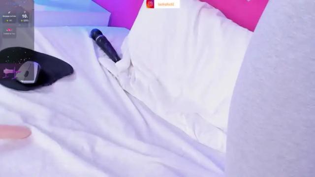 Image 7 of emiilysaenz_ Stream on Chaturbate on 21 months ago