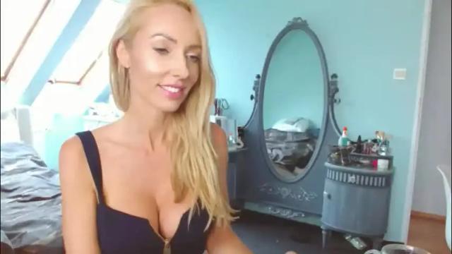 Image 8 of emilachat Stream on Chaturbate on 1 month ago