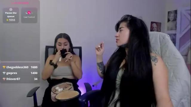 Image 12 of emilayton_ Stream on Chaturbate on 1 month ago