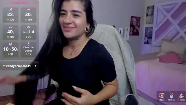 Image 10 of emilayton_ Stream on Chaturbate on 1 month ago