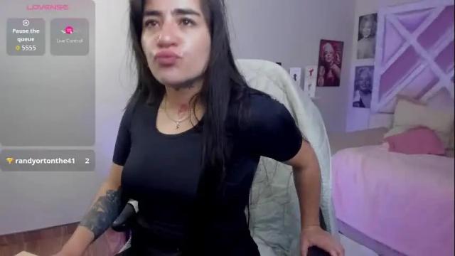 Image 11 of emilayton_ Stream on Chaturbate on 1 month ago