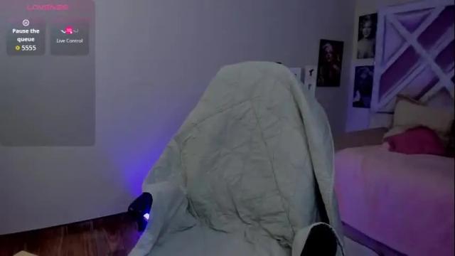 Thumbnail 3, emilayton_'s Stream at Chaturbate, 1 month ago