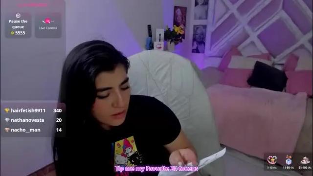 Image 8 of emilayton_ Stream on Chaturbate on 1 month ago