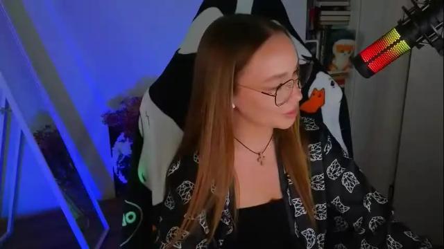 Image 11 of emili1_bc Stream on Chaturbate on 2 months ago