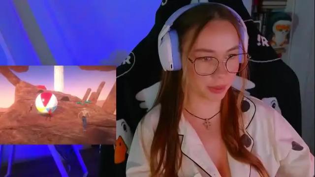 Image 12 of emili1_bc Stream on Chaturbate on 2 months ago