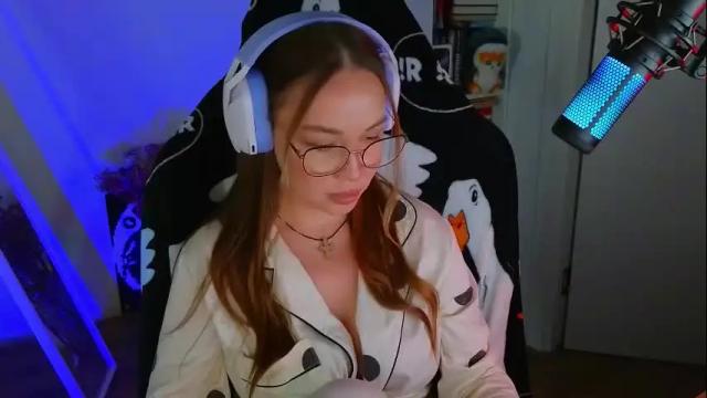 Thumbnail 3, emili1_bc's Stream at Chaturbate, 2 months ago