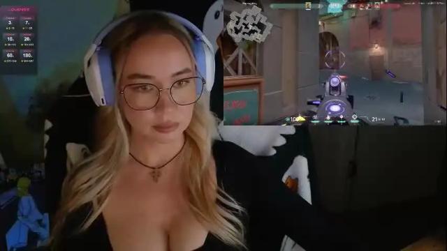 Image 2 of emili1_bc Stream on Chaturbate on 1 month ago