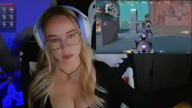 Image 3 of emili1_bc Stream on Chaturbate on 1 month ago