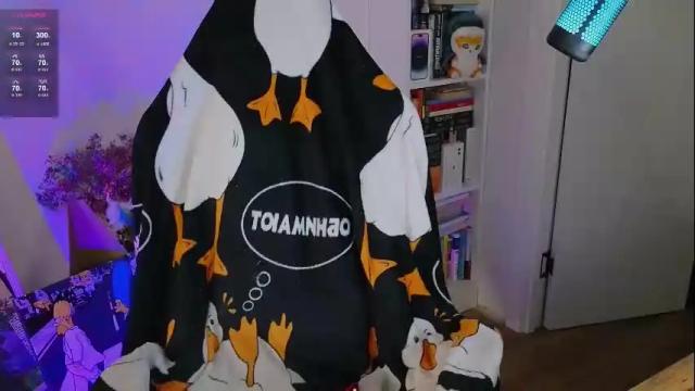 Image 3 of emili1_bc Stream on Chaturbate on 1 month ago