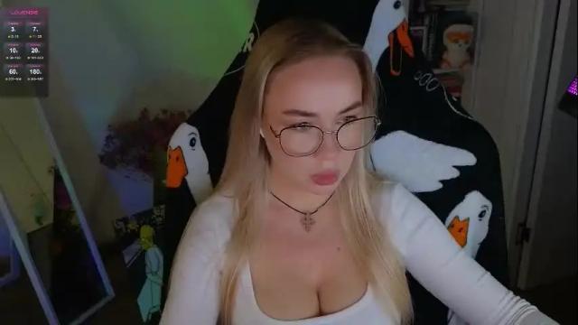 Image 4 of emili1_bc Stream on Chaturbate on 1 month ago