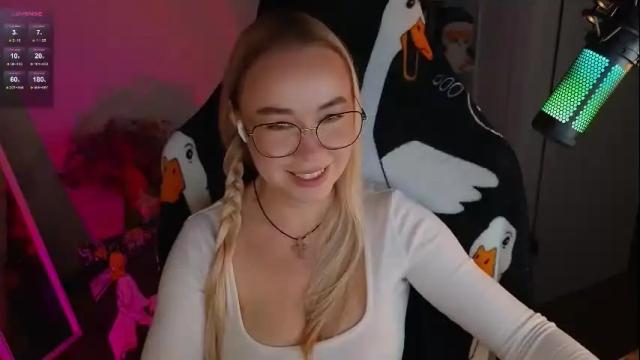 Image 7 of emili1_bc Stream on Chaturbate on 1 month ago
