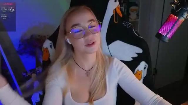 Thumbnail 3, emili1_bc's Stream at Chaturbate, 1 month ago