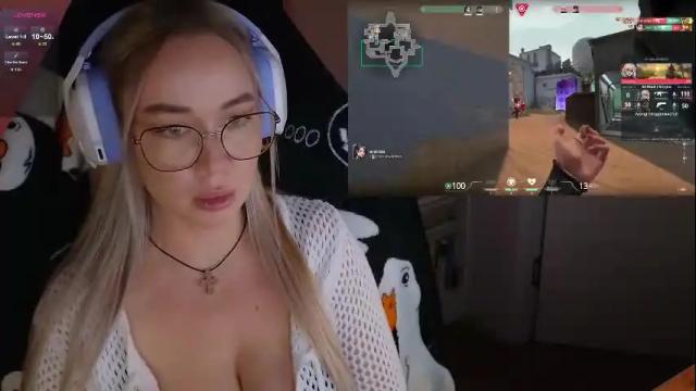 Image 11 of emili1_bc Stream on Chaturbate on 1 month ago