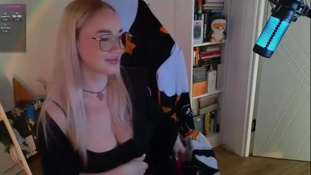 Thumbnail 1, emili1_bc's Stream at Chaturbate, 22 days ago